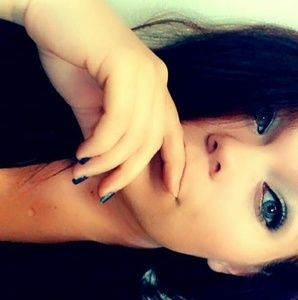 Meet your Posher, Ashlee